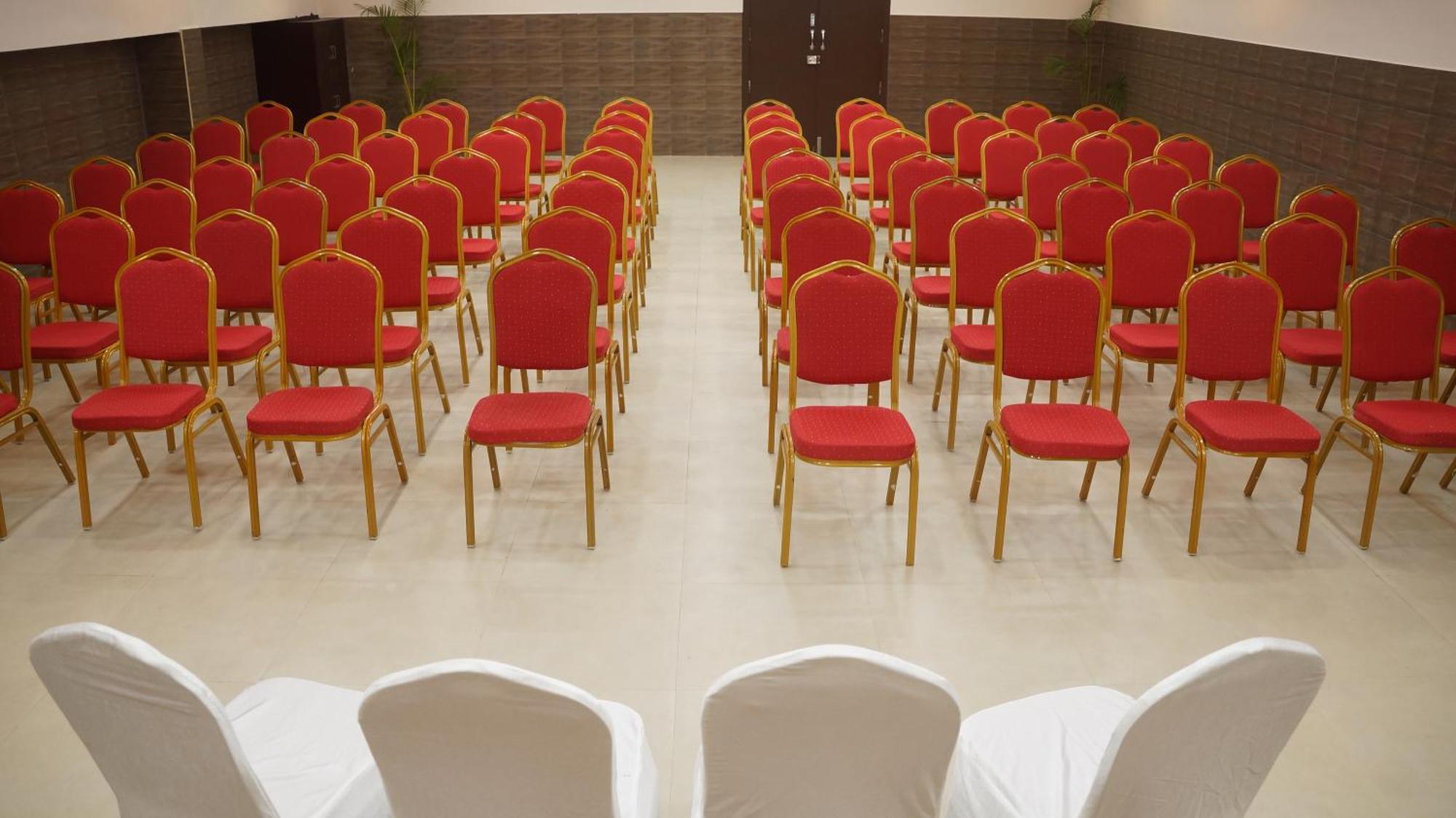 Kani Residency Hotel Тутикорин Екстериор снимка