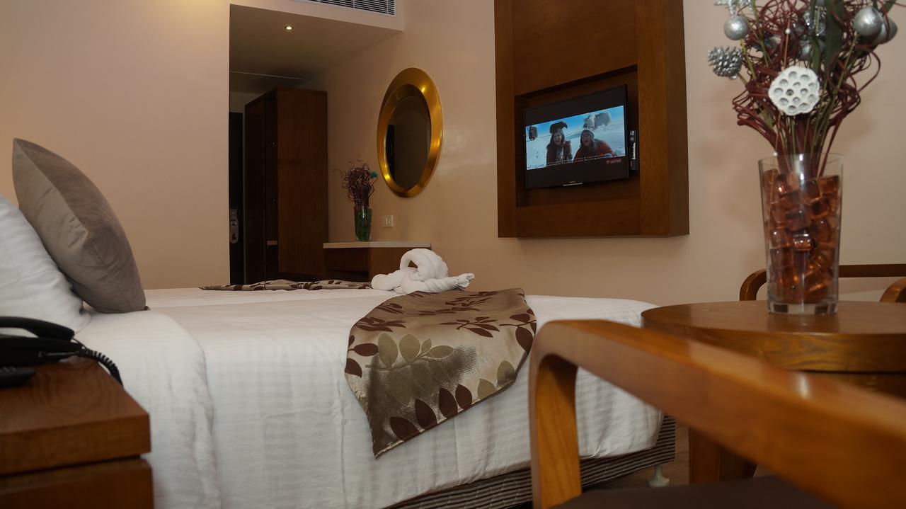 Kani Residency Hotel Тутикорин Екстериор снимка