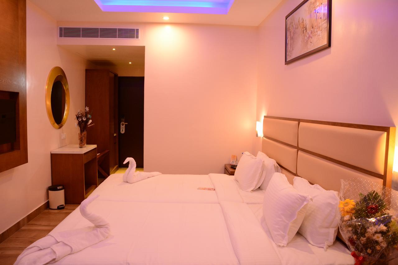 Kani Residency Hotel Тутикорин Екстериор снимка