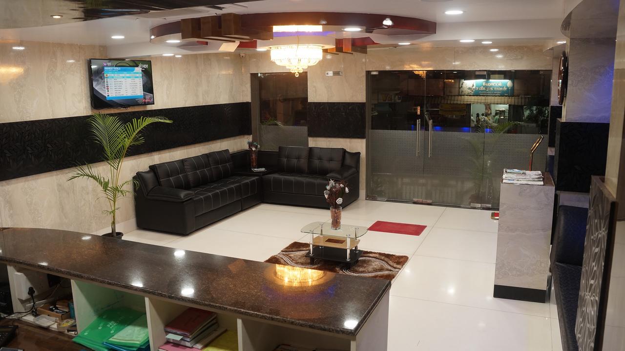Kani Residency Hotel Тутикорин Екстериор снимка