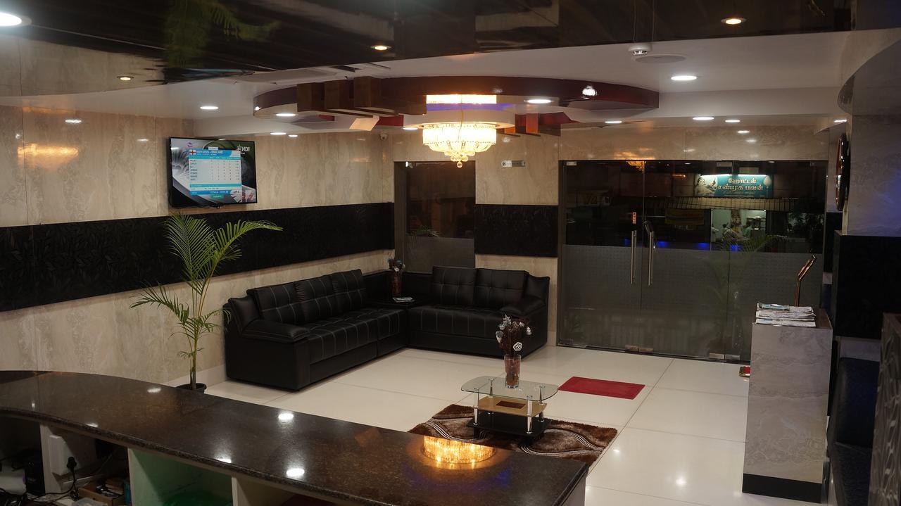 Kani Residency Hotel Тутикорин Екстериор снимка