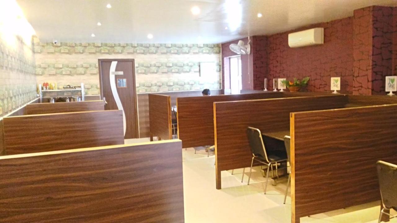 Kani Residency Hotel Тутикорин Екстериор снимка
